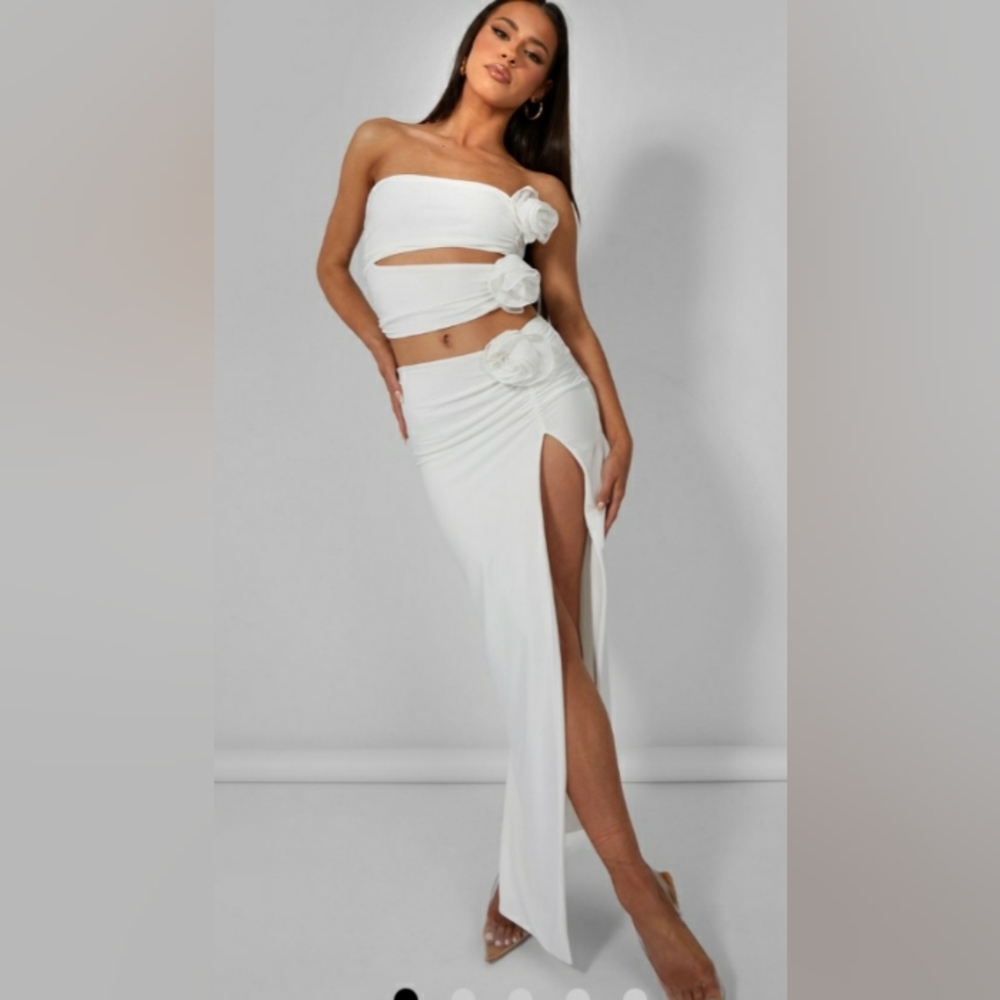 Rose detail extreme split maxi skirt